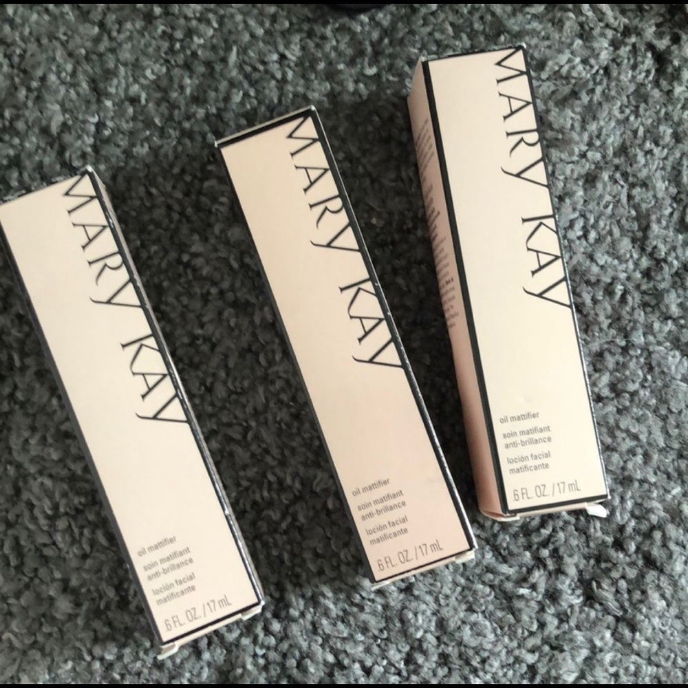 Bundle of 2 oil mattifiers